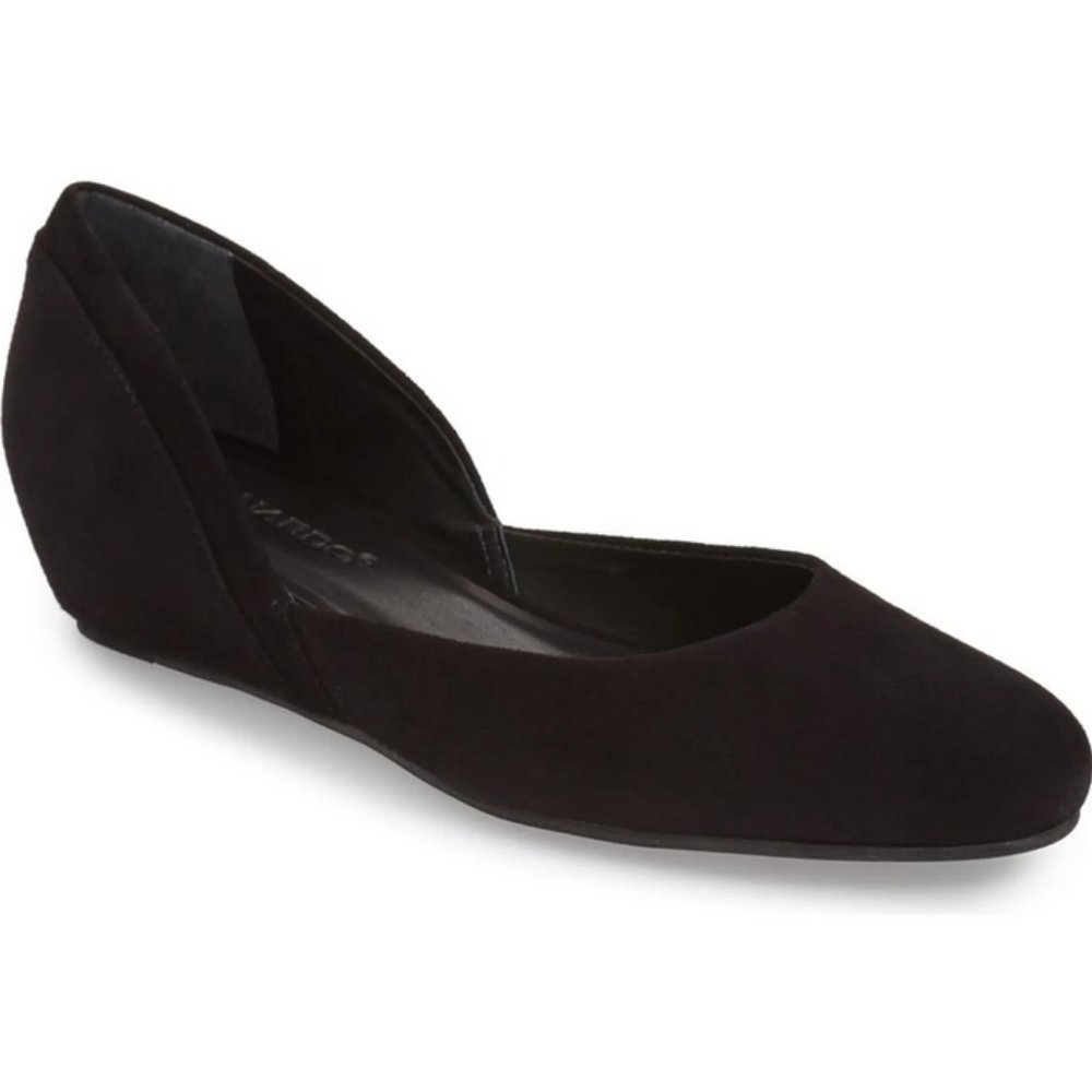 Bernardo Nakita black suede flats 7.5